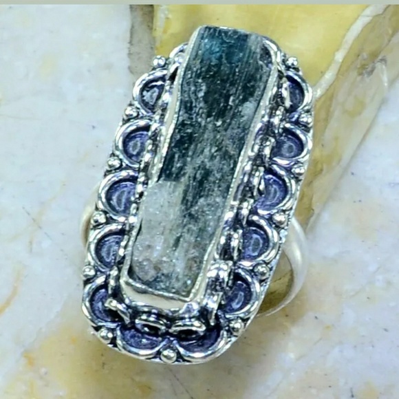 New Kyanite 925 Silver Ring. - Picture 7 of 8